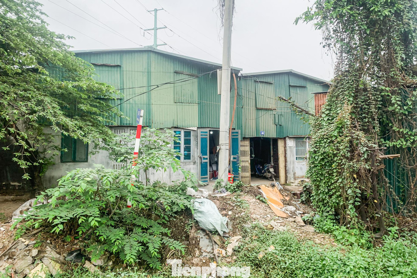 Khu vực nằm trên dự án đường mới chưa được GPMB thuộc quận Bắc Từ Liêm.