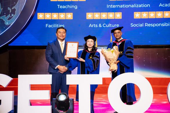 Trường ĐH VinUni đạt chứng nhận QS Start 4 sao do Tổ chức xếp hạng giáo dục Quacquarelli Symonds (Anh Quốc) xếp hạng. Ảnh: VinUni Trường ĐH VinUni đạt chứng nhận QS Start 4 sao do Tổ chức xếp hạng giáo dục Quacquarelli Symonds (Anh Quốc) xếp hạng. Ảnh: VinUni