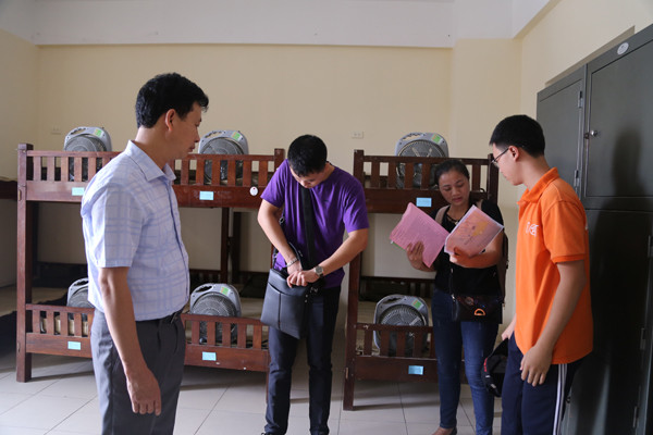 Tân sinh viên Học viện Cảnh sát Nhân dân ngày nhập trường ảnh 4