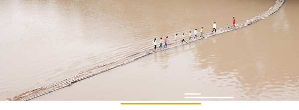 Mảnh ghép xã hội nhìn từ con đường đến trường ảnh 4