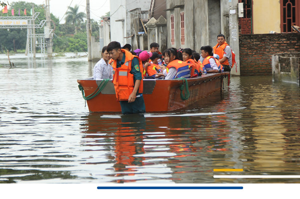 Mảnh ghép xã hội nhìn từ con đường đến trường ảnh 11