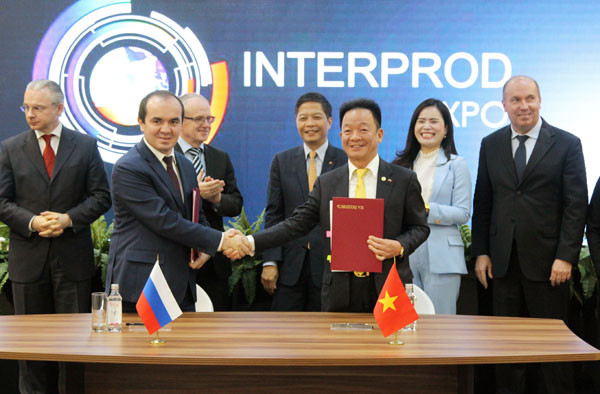 Tập đoàn T&T Group ký kết biên bản ghi nhớ với 3 đối tác lớn tại Nga ảnh 1