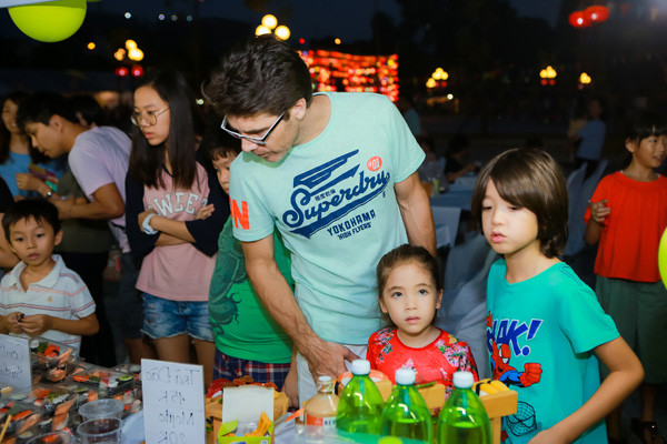 Làng 'tây' Ciputra đón Trung Thu dân gian ảnh 3