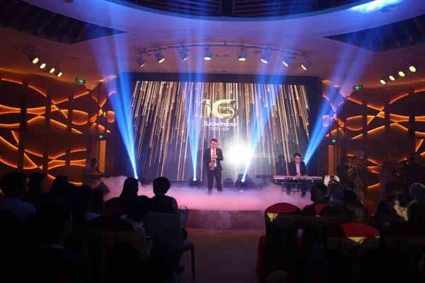 Thưởng thức âm nhạc đỉnh cao tại đêm nhạc Eurowindow Star Night ảnh 4