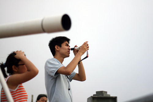  Đầu tháng 6 tới, một số nước châu Á và Việt Nam sẽ được ngắm nhìn sao Kim đi qua đĩa mặt trời - một sự kiện thiên văn được đánh giá là nổi bật nhất 2012 và đến năm 2117 mới xảy ra lần nữa.