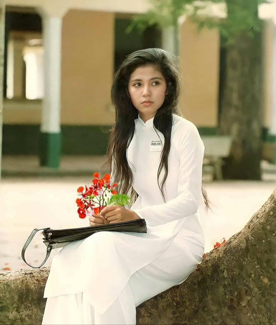 Đôi mắt đẹp của Việt Trinh giúp chị hóa thân thành công trong những vai diễn nhiều nước mắt Đôi mắt đẹp của Việt Trinh giúp chị hóa thân thành công trong những vai diễn nhiều nước mắt