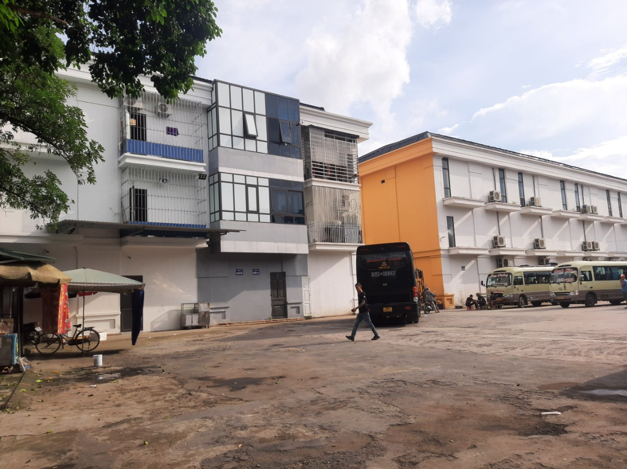 Một góc bên trong Bến xe khách phía Tây thành phố Thanh Hoá.