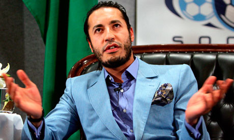 Al-Saadi Gaddafi khi còn đứng đầu Liên đoàn bóng đá Lybia