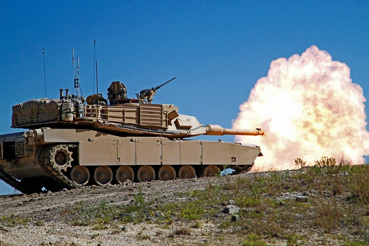 Xe tăng M1A2 Abrams của Mỹ. Ảnh: Military.com.
