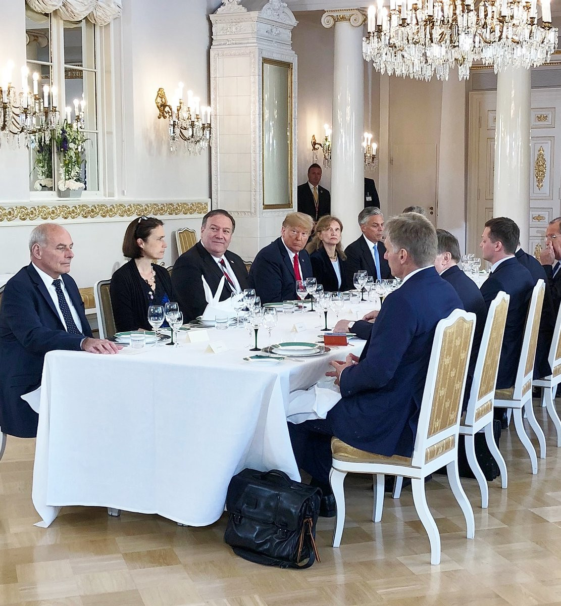 Tổng thống Putin: 'Quả bóng đã ở trong sân của Tổng thống Trump' ảnh 6