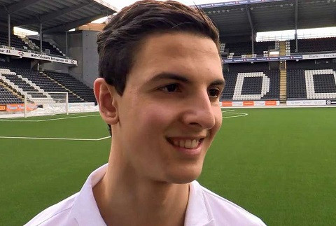 M.U âm thầm 'săn' cầu thủ chạy cánh 17 tuổi ảnh 2