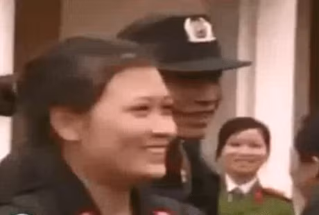 Những cô gái trẻ, hồn nhiên...
