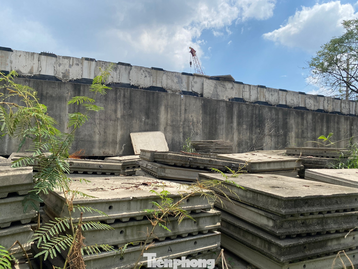 Theo kế hoạch ban đầu, công trình sẽ hoàn thành sau 210 ngày.