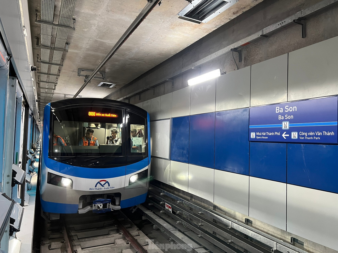 Tàu metro số 1 TPHCM chạy thử nghiệm toàn tuyến vào cuối tháng 8.