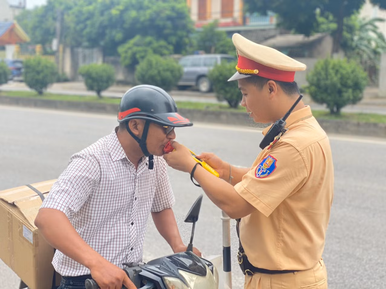 Kiểm tra nồng độ cồn Kiểm tra nồng độ cồn