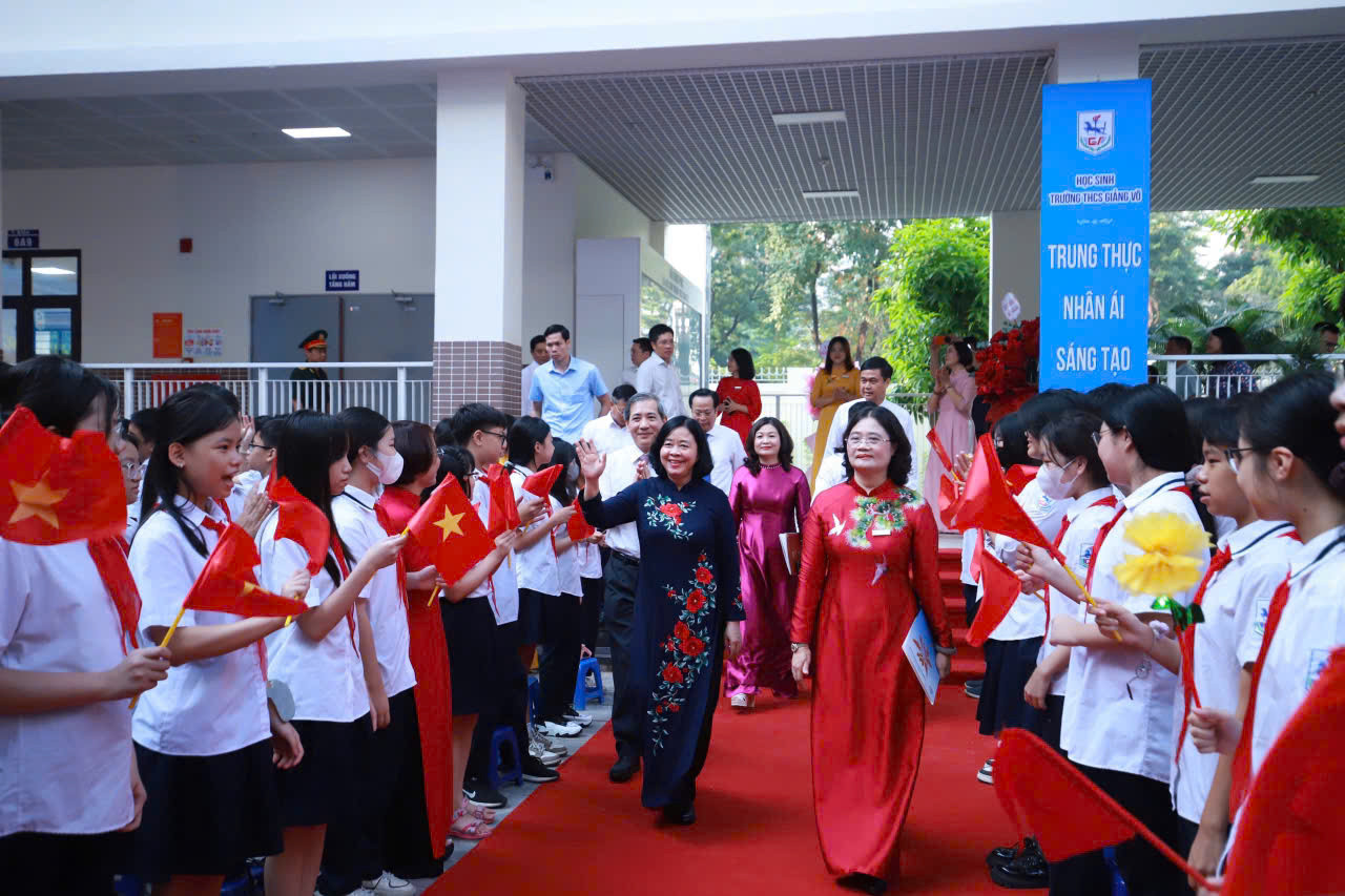 Hơn 23 triệu học sinh khai giảng năm học mới ảnh 38 Hơn 23 triệu học sinh khai giảng năm học mới ảnh 38