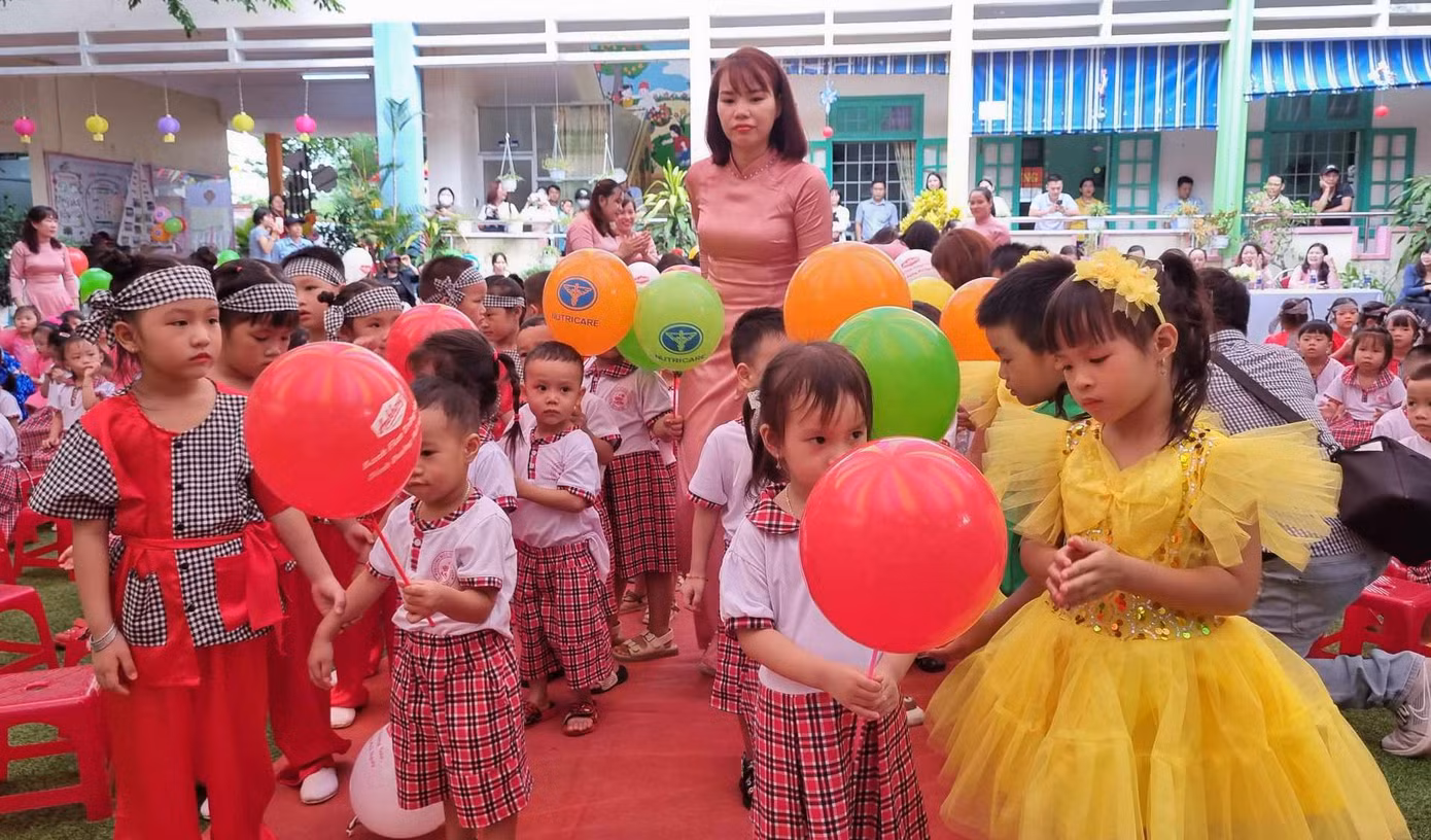 Học sinh Trường Mẫu giáo Hương Sen, TP Tam Kỳ Quảng Nam háo hức khai giảng