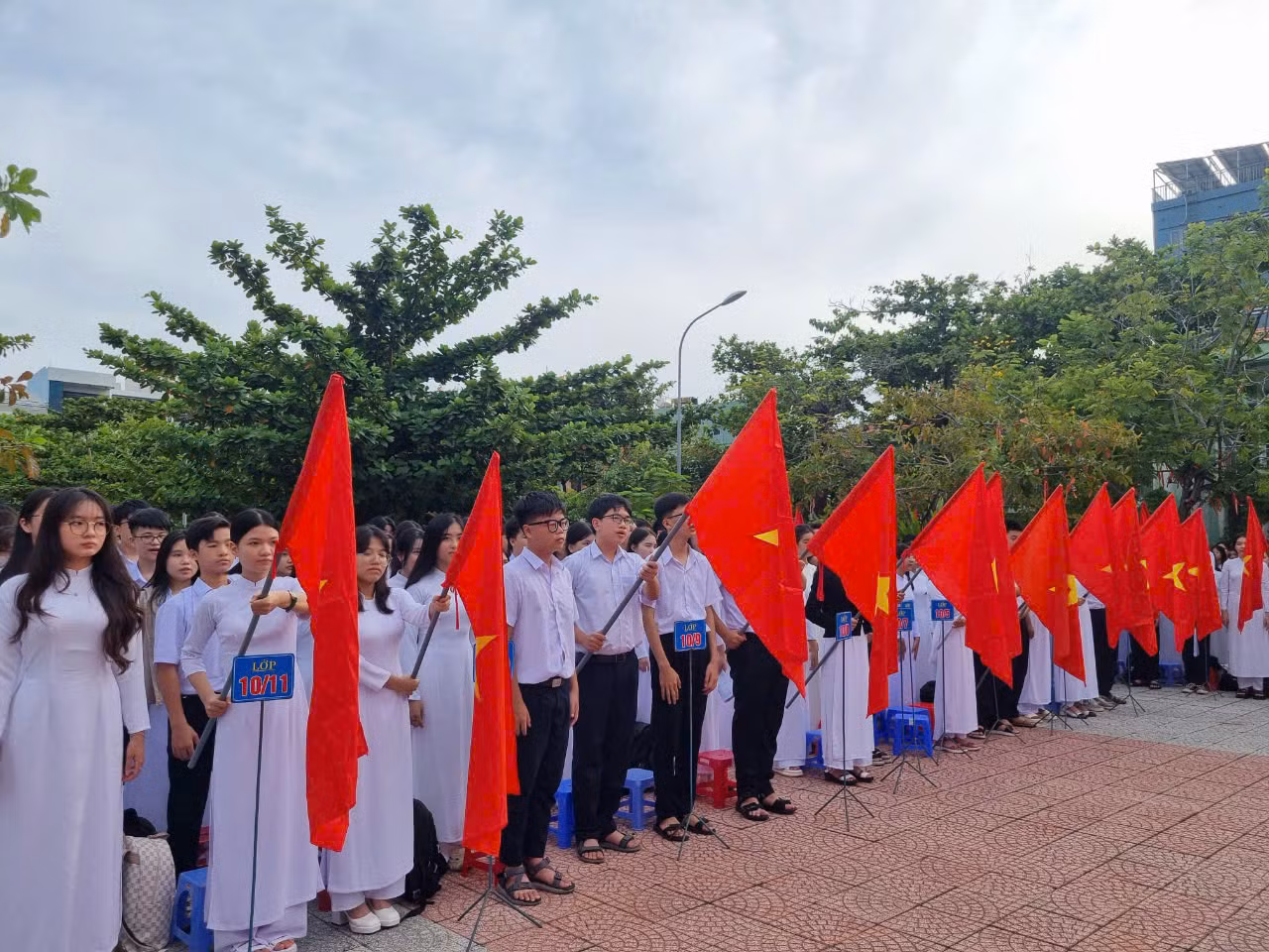 Hơn 23 triệu học sinh khai giảng năm học mới ảnh 10