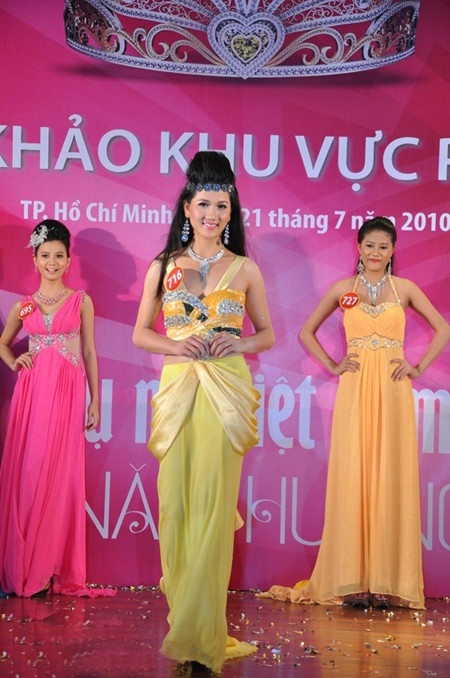 15 thí sinh KV phía Nam vào chung kết&nbsp;Hoa hậu Việt Nam&nbsp;2010 ảnh 35