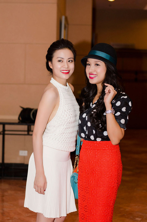 Thanh Vân Hugo cũng đến chúc mừng cô bạn thân. Thanh Vân Hugo cũng đến chúc mừng cô bạn thân