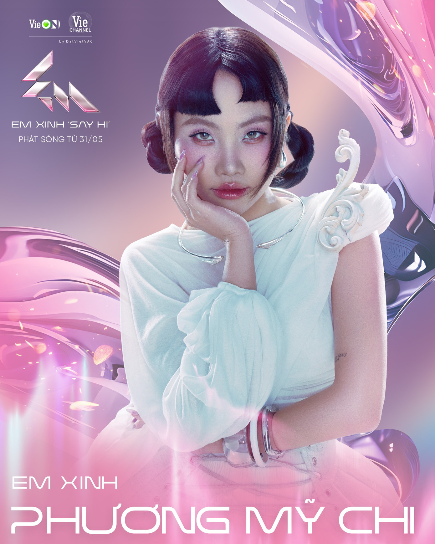 Phương Mỹ Chi tự tin chia sẻ: "Chuyến này là thu thập nhiều điều "rất Chi", thật thú vị khi được đụng độ với các Em Xinh khác á nha, um sùm dùm tui nha mấy bà!"