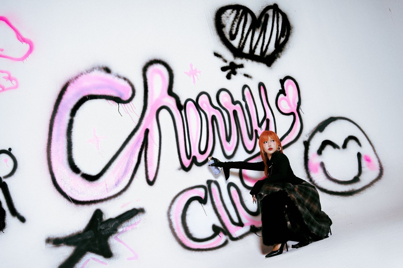 Hậu Chị Đẹp, Diệu Nhi gây bất ngờ khi tái xuất với vai trò ca sĩ, vũ công, kết hợp cùng Dương Hoàng Yến, Hậu Hoàng cho ra mắt ca khúc Quăng Hết Đi, gửi tặng fan phần MV dance.