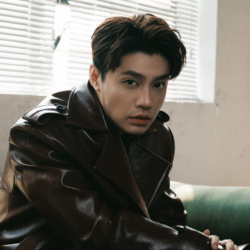 Netizen cho rằng câu chuyện "thiên vị" trong cộng đồng fan không phải hiếm gặp, dành lời khen cho cách Noo Phước Thịnh phản ứng nhanh chóng, bảo vệ quyền lợi của khán giả. Netizen cho rằng câu chuyện "thiên vị" trong cộng đồng fan không phải hiếm gặp, dành lời khen cho cách Noo Phước Thịnh phản ứng nhanh chóng, bảo vệ quyền lợi của khán giả.