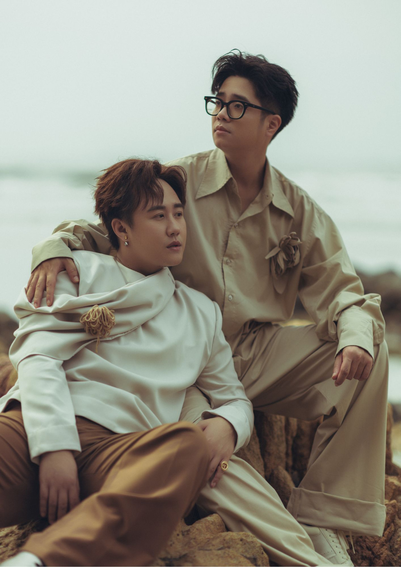 Sau I DO, Trung Quân và Bùi Anh Tuấn sẽ tiếp tục cho ra mắt 3 ca khúc trong EP B.U.I vào ngày 21/2 tới. Sau I DO, Trung Quân và Bùi Anh Tuấn sẽ tiếp tục cho ra mắt 3 ca khúc trong EP B.U.I vào ngày 21/2 tới.