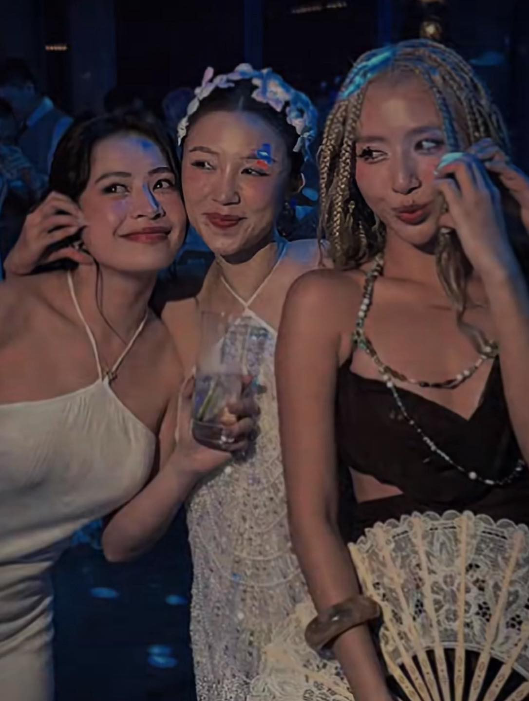 Khung hình chụp chung của Salim - Chi Pu - Quỳnh Anh Shyn hiện thu hút lượng tương tác "khủng" trên mạng xã hội.