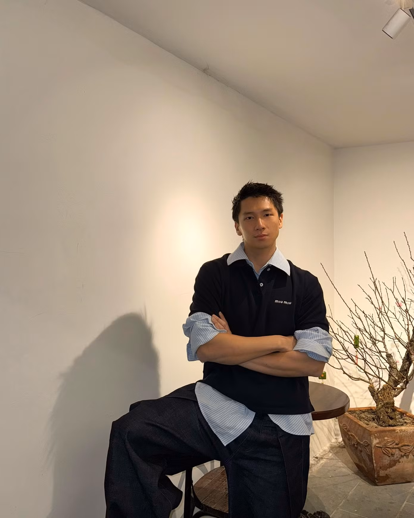 Sở hữu ngoại hình điển trai cùng định hướng trở thành nghệ sĩ "đa-zi-năng", Henrii được kỳ vọng sẽ sớm phủ sóng tên tuổi tại V-Biz.