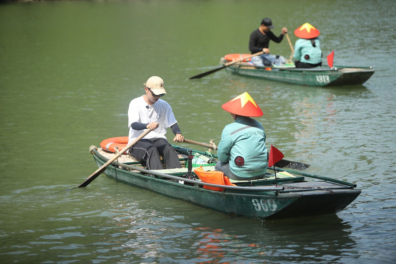 Neko Lê cho biết nếu không có Trung Ruồi tiếp sức, anh có thể mất thêm 1 tiếng nữa để hoàn thành thử thách. Neko Lê cho biết nếu không có Trung Ruồi tiếp sức, anh có thể mất thêm 1 tiếng nữa để hoàn thành thử thách.