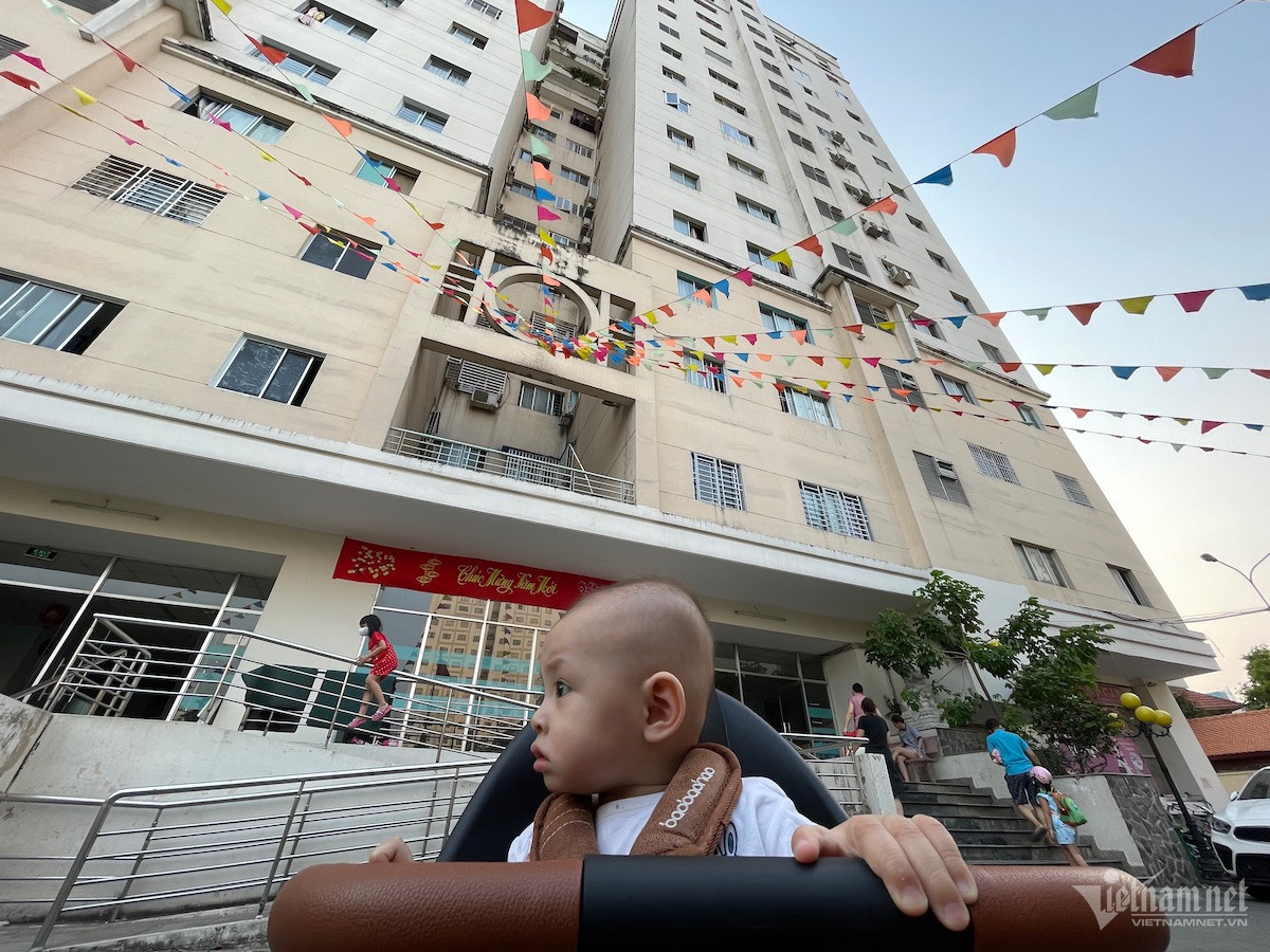 Một chung cư cũ tại TP. Thủ Đức. Ảnh: Anh Phương Một chung cư cũ tại TP. Thủ Đức. Ảnh: Anh Phương