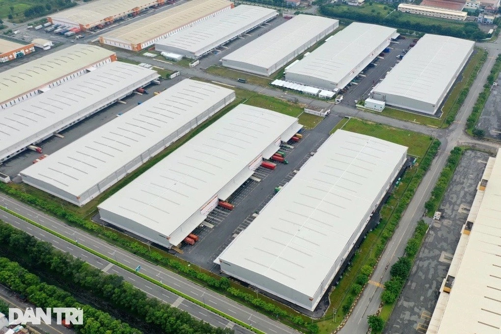 Nghề môi giới BĐS công nghiệp có thu nhập vài trăm triệu đến cả tỷ đồng/mỗi giao dịch thành công (Ảnh: Xuân Trường). Nghề môi giới BĐS công nghiệp có thu nhập vài trăm triệu đến cả tỷ đồng/mỗi giao dịch thành công (Ảnh: Xuân Trường).