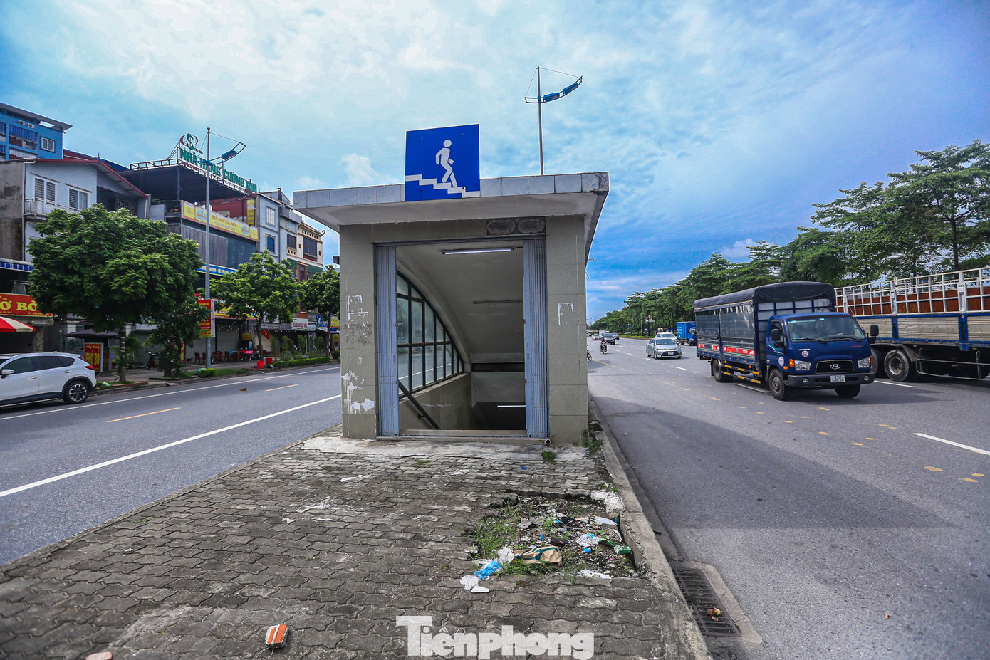 Nhiều người cho rằng vị trí đặt cửa hầm trên đường chưa hợp lý, gây lãng phí.