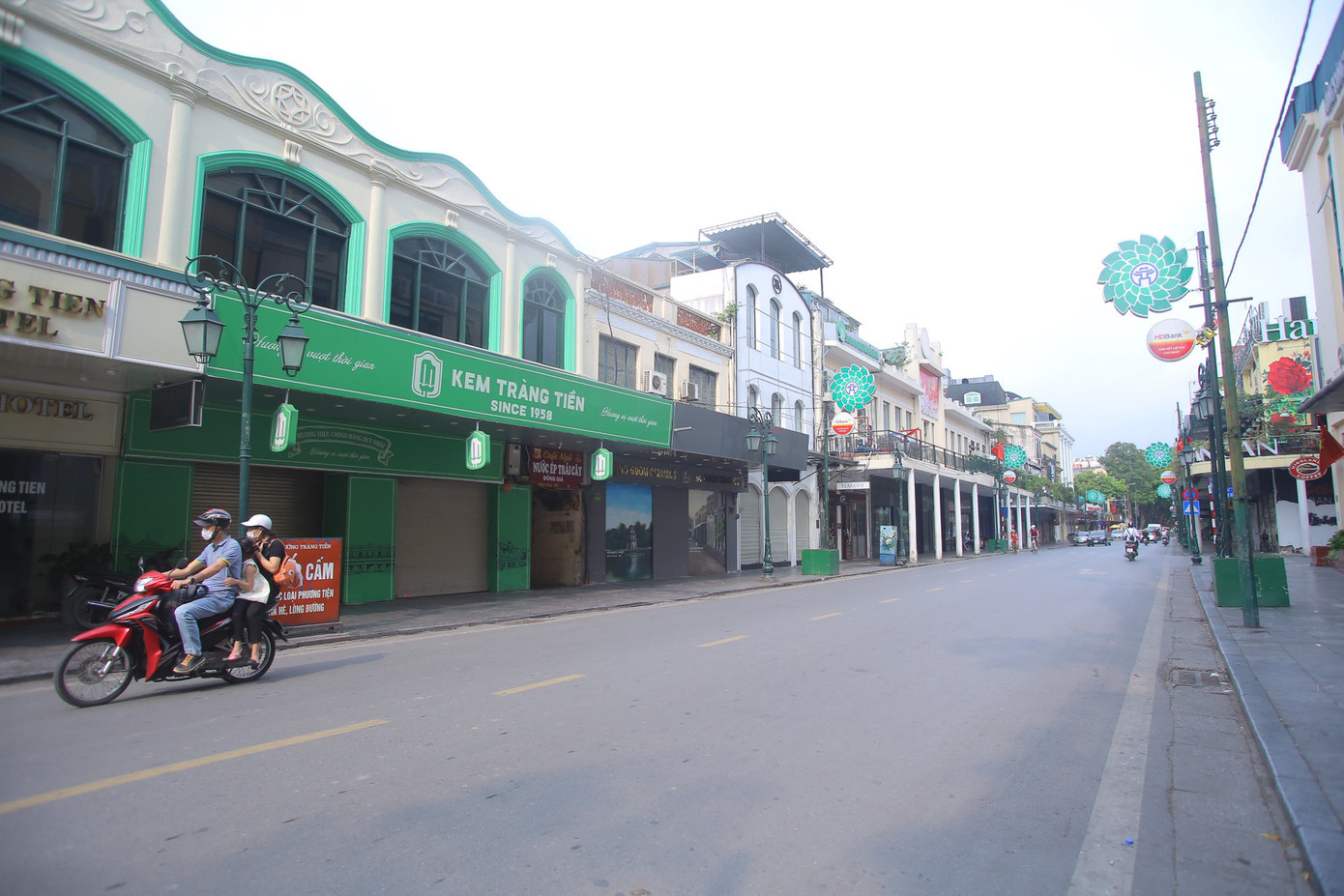 Hệ thống phố cổ với nhiều công trình mang kiến trúc đặc trưng kiểu Pháp.