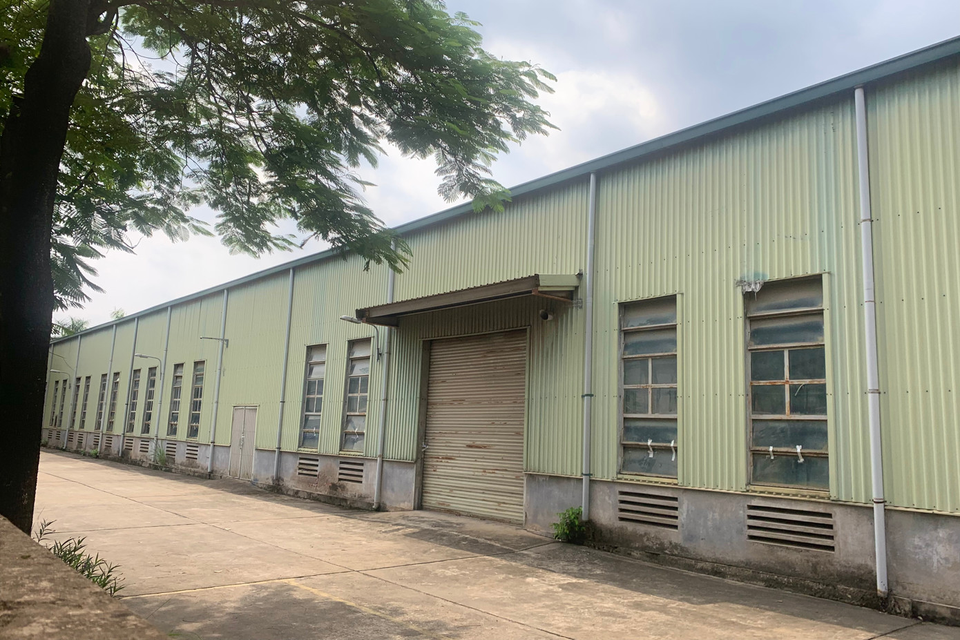 Đây là cơ sở có diện tích và hệ thống xưởng sản xuất lớn.