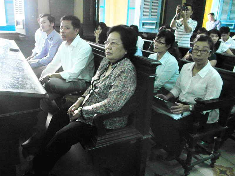 Bà Nguyễn Thị Hoài Thu có mặt để dự khán phiên phúc thẩm lần 3 “người 2 lần mang án tử hình”. Bà Nguyễn Thị Hoài Thu có mặt để dự khán phiên phúc thẩm lần 3 “người 2 lần mang án tử hình”