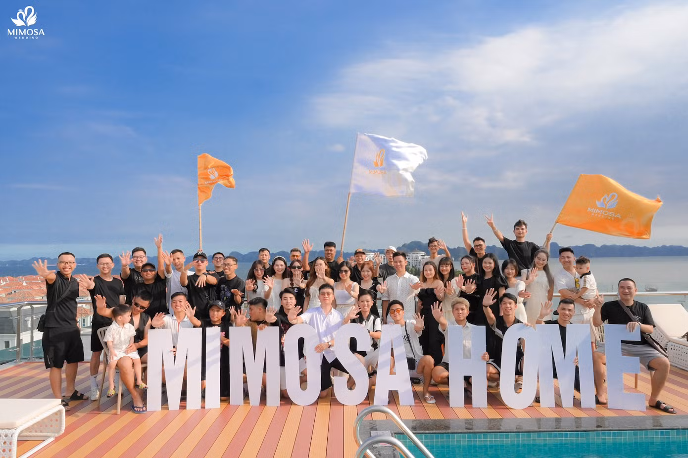Mimosa Wedding luôn tự hào khi đã và đang tạo ra một môi trường làm việc chuyên nghiệp, lý tưởng, sáng tạo, năng động.