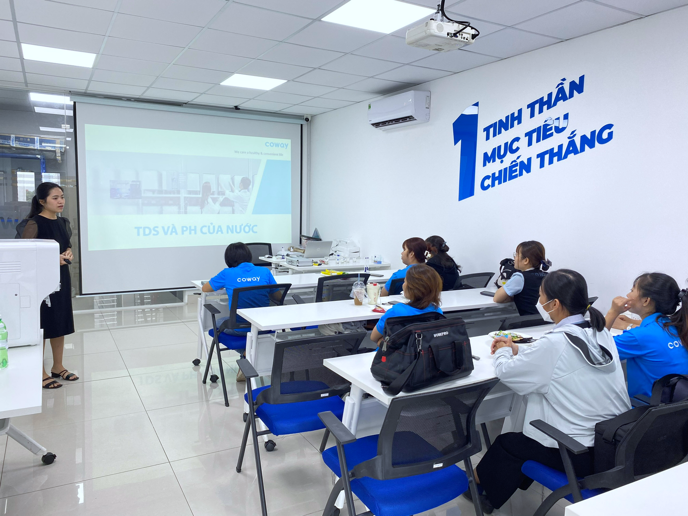 Các ứng viên Cody phải trải qua khóa đào tạo nghiêm ngặt (Ảnh: Coway Vina)