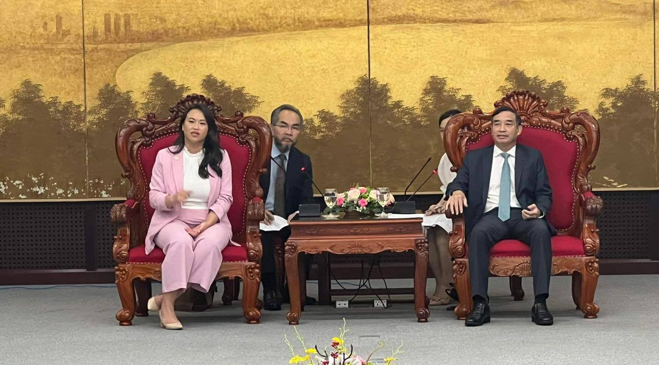 Chủ tịch UBND TP Đà Nẵng Lê Trung Chinh cam kết tạo điều kiện thuận lợi cho nhà đầu tư Hoa Kỳ