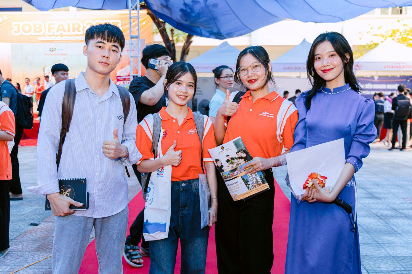 Sinh viên FPT Polytechnic Đà Nẵng tham gia Ngày hội việc làm - Job Fair 2023 Sinh viên FPT Polytechnic Đà Nẵng tham gia Ngày hội việc làm - Job Fair 2023