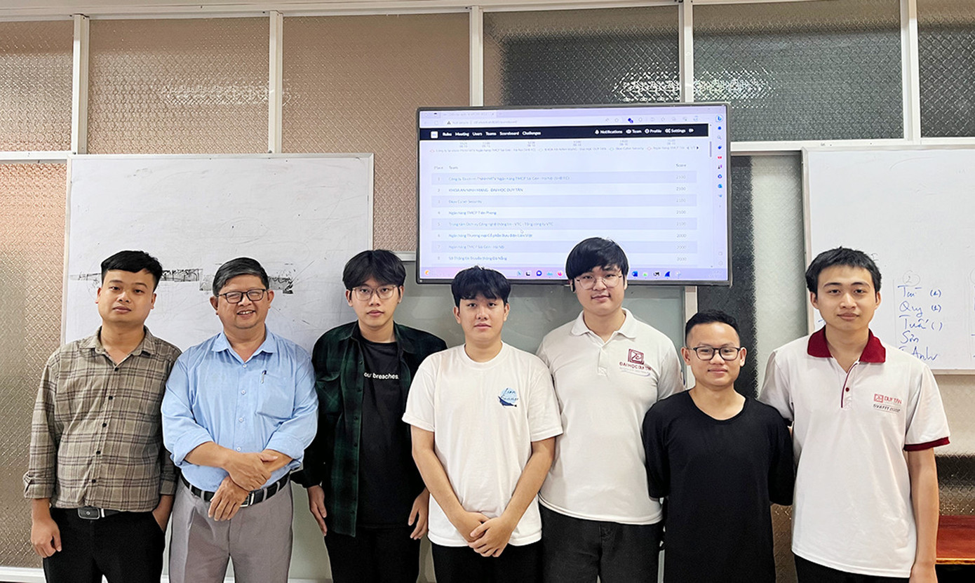 Sinh viên Duy Tân giành giải Nhì tại Diễn tập Quốc tế APCERT 2023