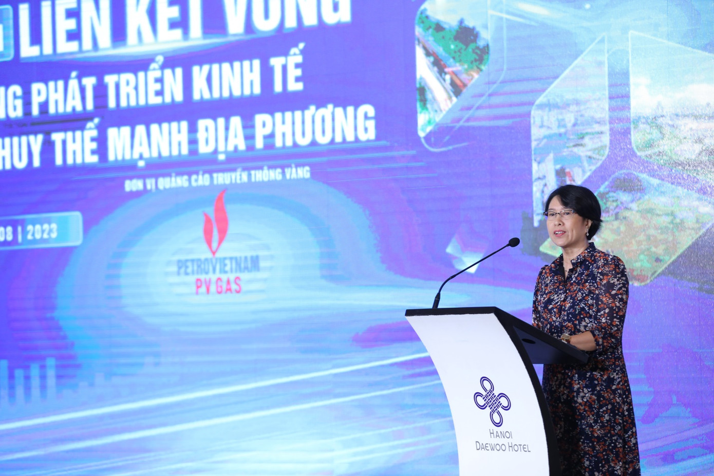 Bà Trần Thị Hồng Minh - Viện trưởng Viện Nghiên cứu quản lý kinh tế Trung ương (Bộ KH&amp;ĐT)