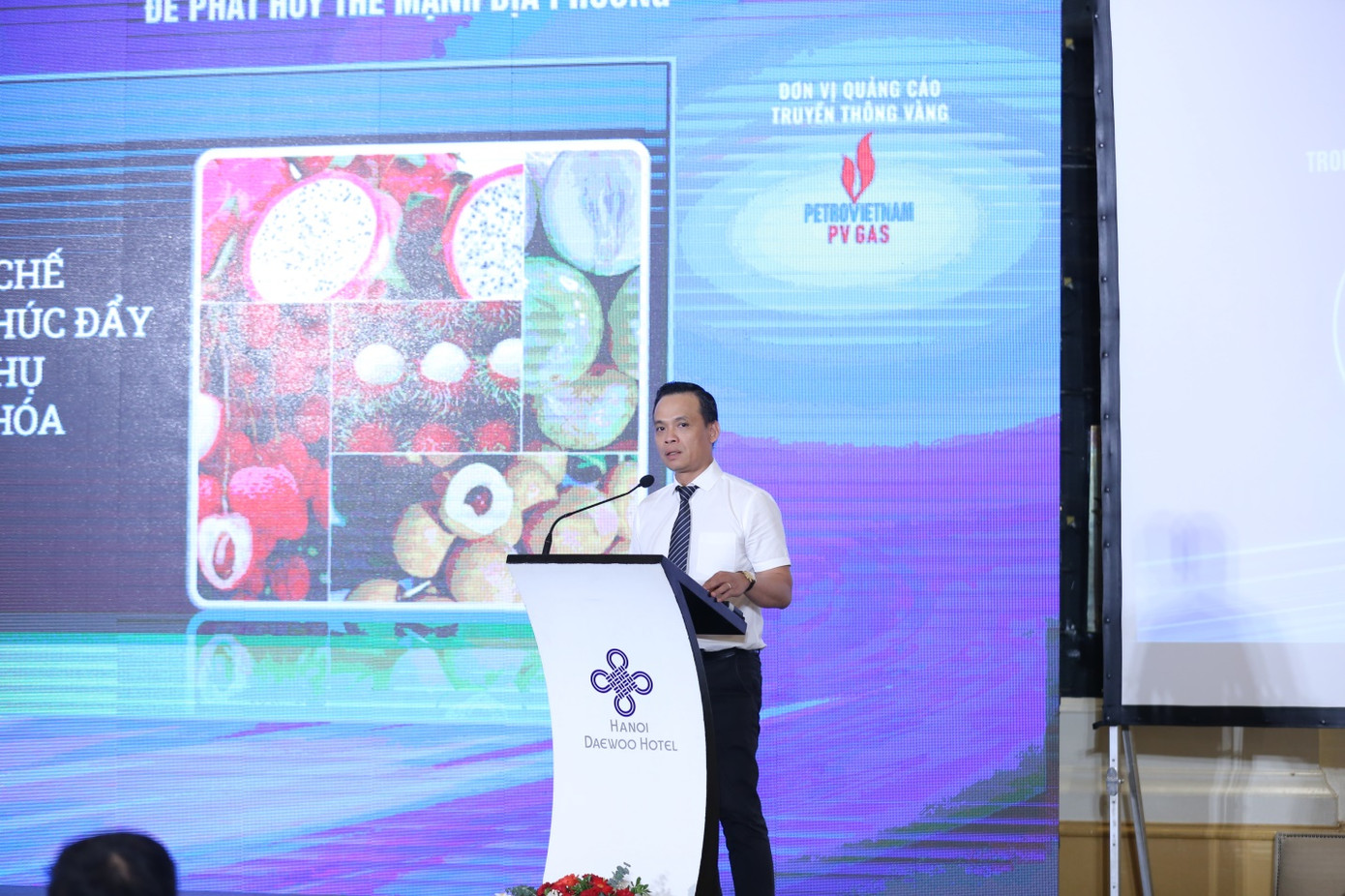 Ông Hoàng Anh Tuấn – Phó Vụ trưởng Vụ Thị trường trong nước