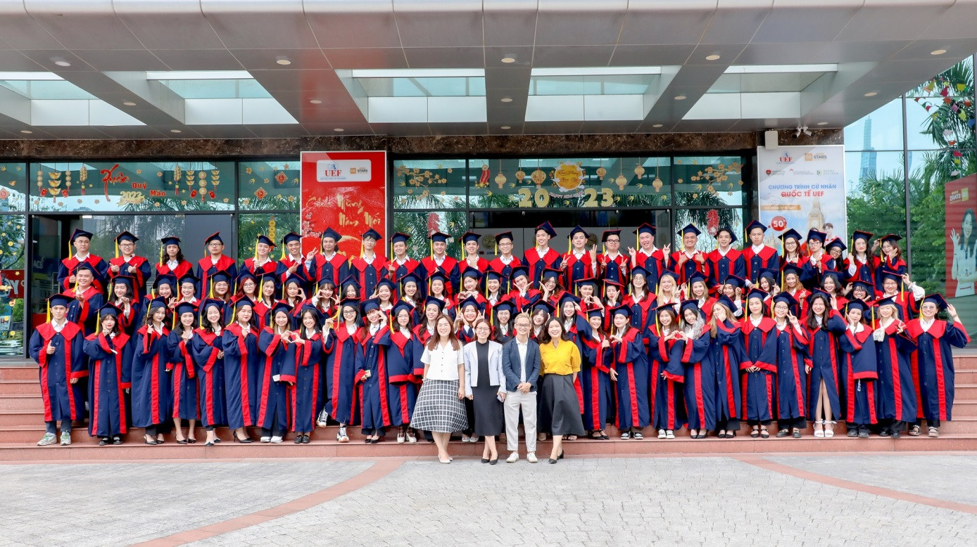 Nhiều sinh viên đã có việc làm trước khi tốt nghiệp Nhiều sinh viên đã có việc làm trước khi tốt nghiệp