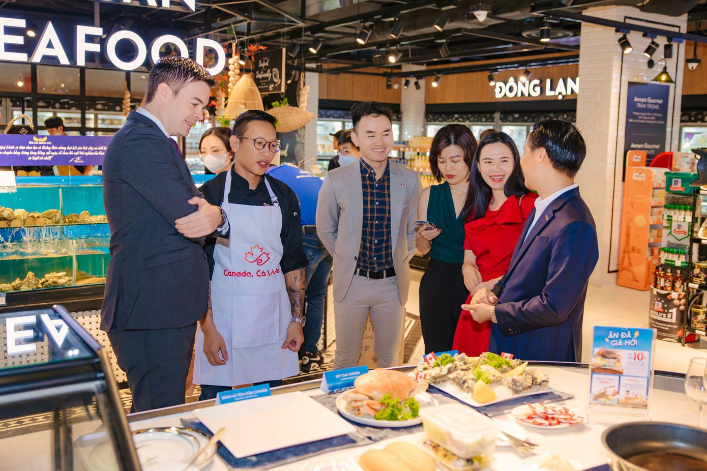 Phó Lãnh sự, Tổng Lãnh sự quán Canada tham dự sự kiện “Hải Sản Canada – Tươi Ngon Từ Biển Sâu”)