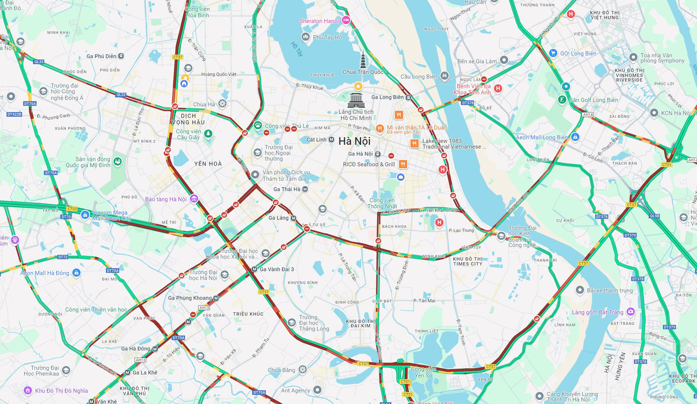 Bản đồ mật độ giao thông Hà Nội tắc cứng lúc 16h. Theo Trung tâm Dự báo Khí tượng Thủy văn Quốc gia, đến 16h ngày 7/9, tâm siêu bão YAGI sẽ ở trên đất liền từ Quảng Ninh đến Nam Định, cường độ bão mạnh cấp 10-11, giật cấp 14, mỗi giờ đi được 20km theo hướng Tây Tây Bắc và suy yếu dần.