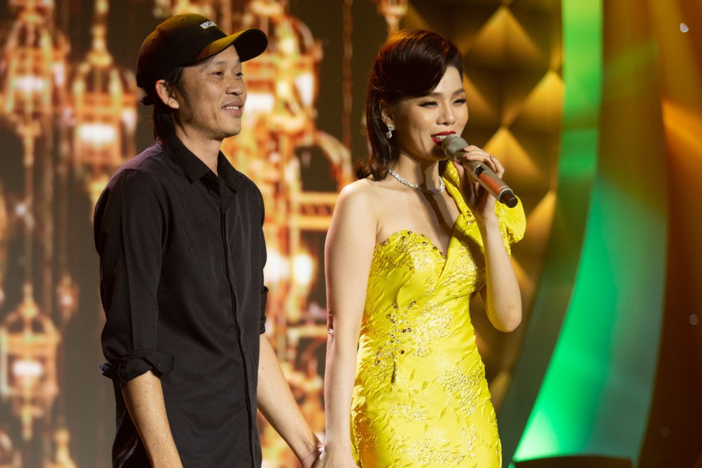 Showbiz 10/10: Phản ứng của Thanh Hương khi vướng tin đồn ly hôn ảnh 1