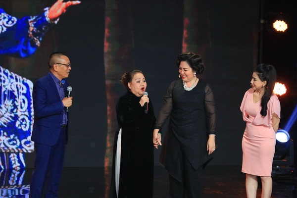 NSND Ngọc Giàu tiết lộ lý do 75 tuổi vẫn liên tục chạy show ảnh 2