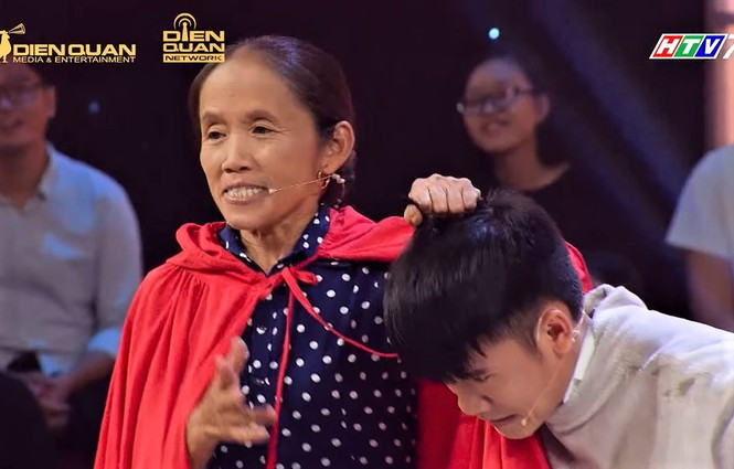 Showbiz 4/10: Sau ồn ào hẹn hò tình mới, Tim đăng ảnh đi ăn với Trương Quỳnh Anh ảnh 2